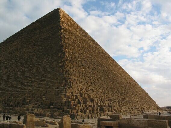 The huge Cheops pyramid.