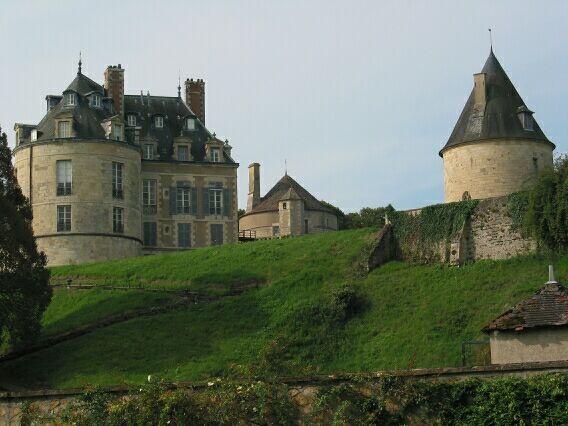 Chateau at Apremont sur Allier.