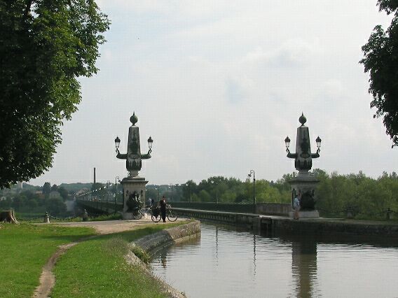 The Pont at Briare, one of the longest and oldest viaducts in Europe; as boats glide by above, lorries thunder underneath.